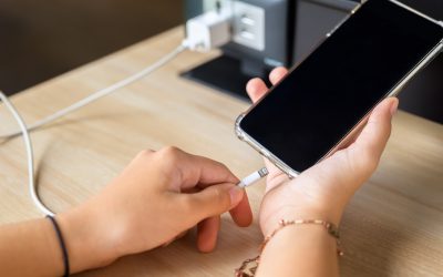 Beyond Poor Battery Life: 5 Signs You Need a New Smartphone Battery